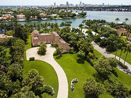 Хулио Иглесисас приобрел временный дом в Майами за $7 млн