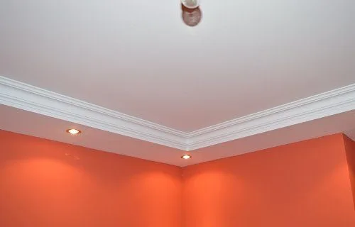 покраска потолок