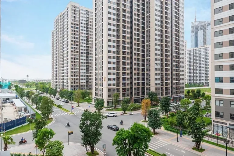 Життя в першій черзі житлового комплексу