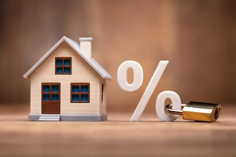 Rate lock в іпотеці США: як зафіксувати ставку й не втратити її перед купівлею будинку