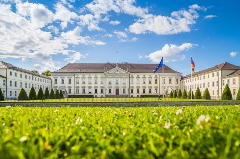 Schloss Bellevue у Берліні: чому офіційна резиденція президента Німеччини стоїть біля урядового кварталу