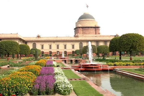 Rashtrapati Bhavan у Делі: президентська резиденція Індії одночасно є офісом і великим публічним комплексом